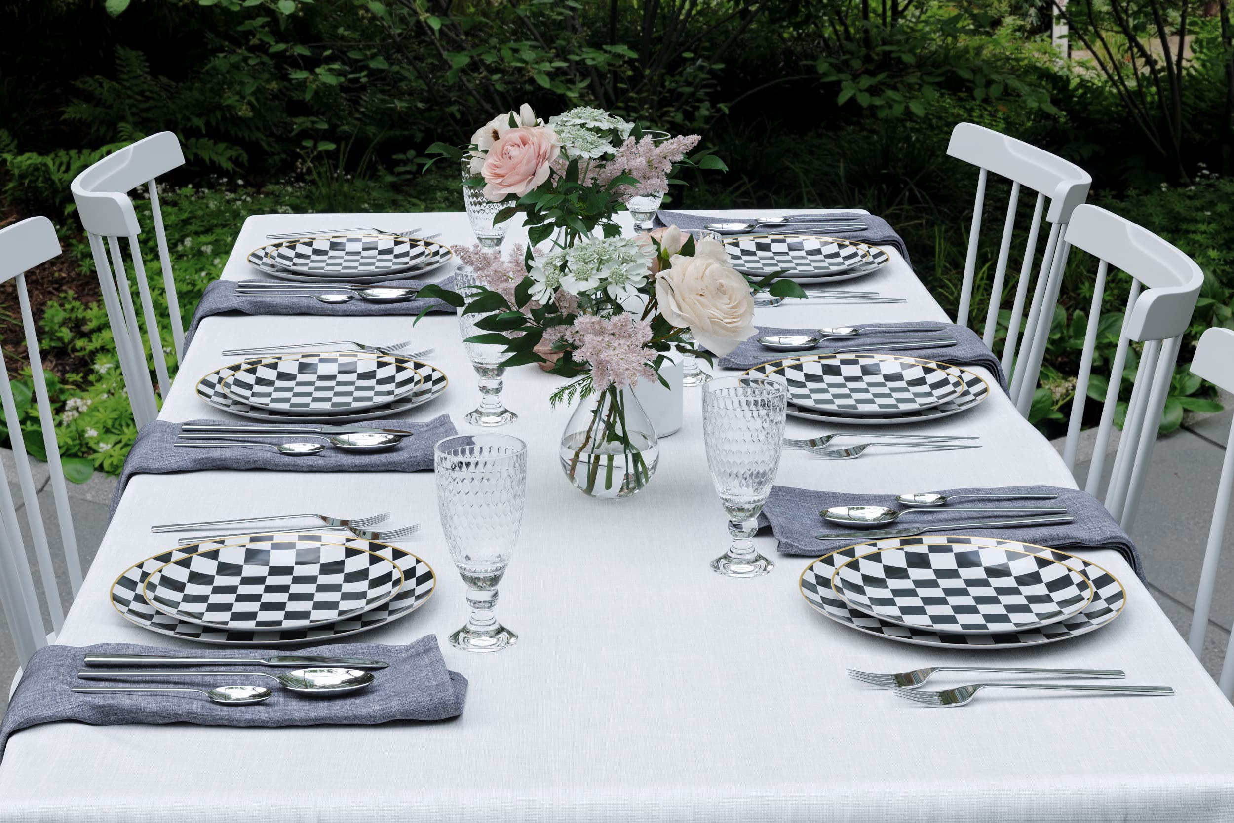 10 In. Checkerboard White Plastic Plates | 10 Count