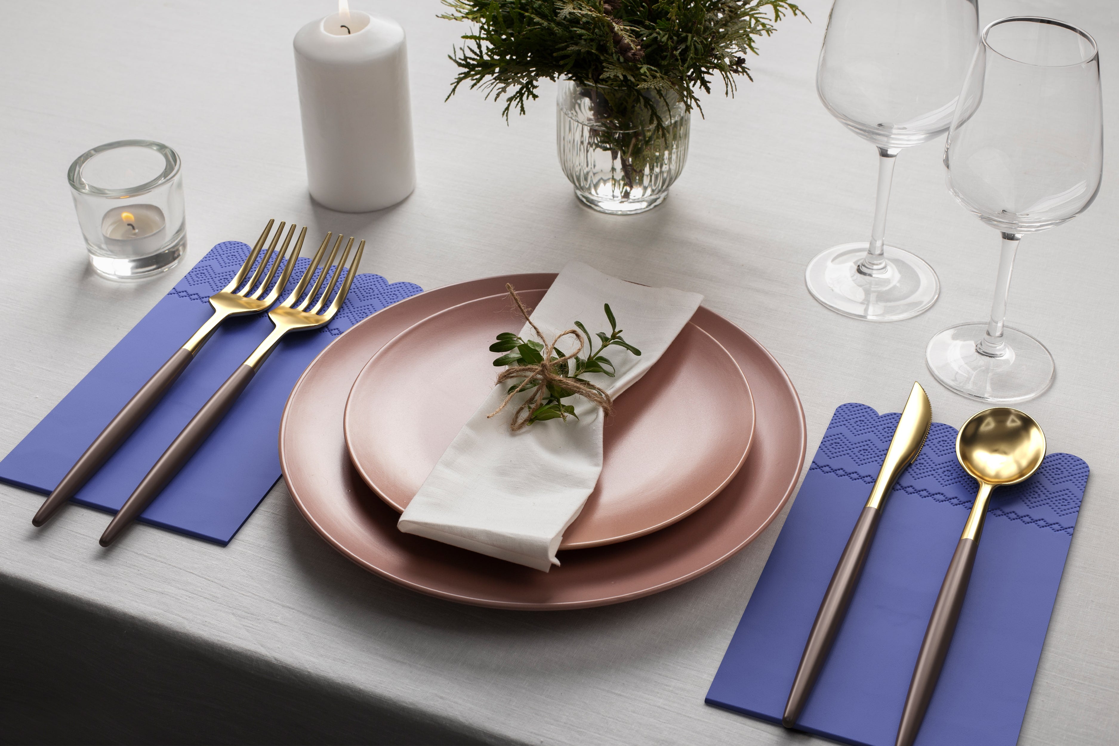 3 Ply Periwinkle Scalloped Napkins - 20 Ct.